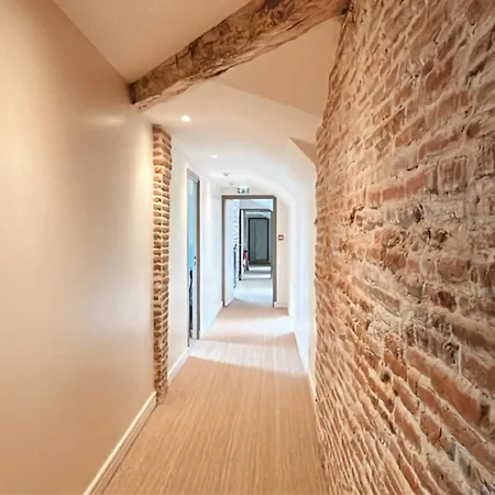 Manzana Au Chateau Lavalade Pensión