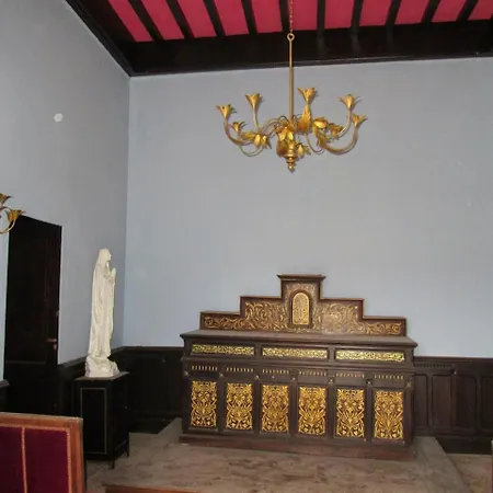 Pensión Manzana Au Chateau Lavalade *