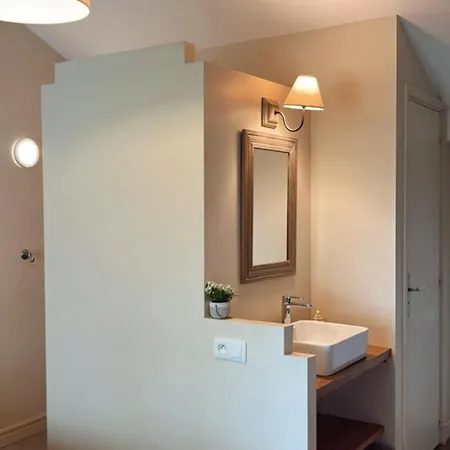 Chateau Lavalade Гостевой дом Кастельсарразен