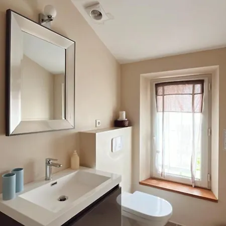 Manzana Au Chateau Lavalade Pensión