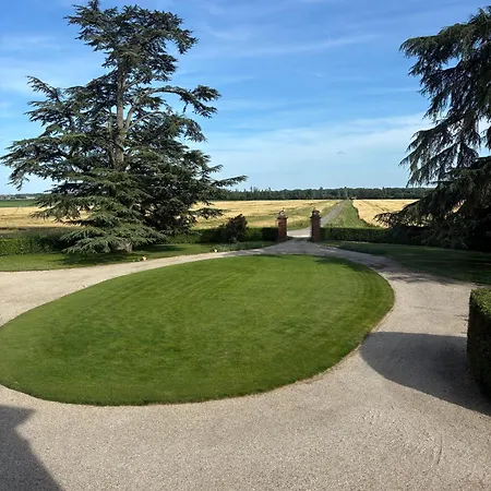 Chateau Lavalade Гостевой дом