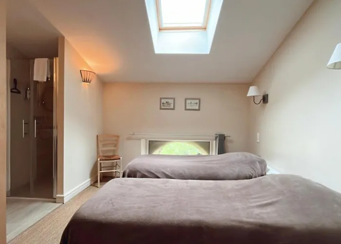 Chateau Lavalade 게스트하우스 *