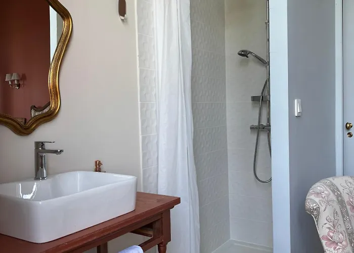 Chateau Lavalade 카스넬사라생