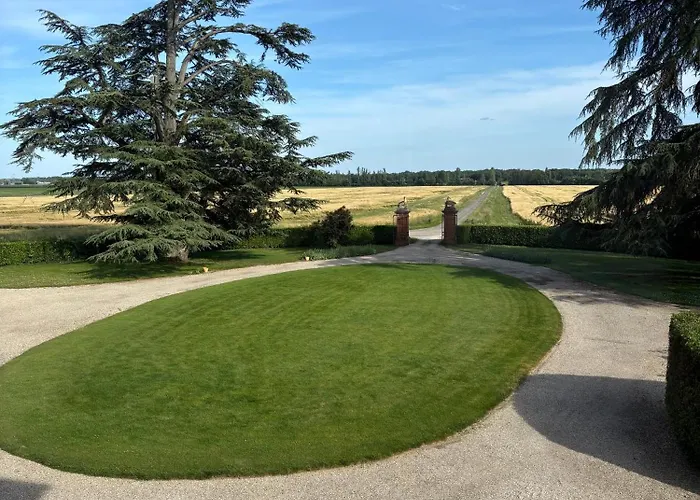 Chateau Lavalade 게스트하우스