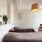 Manzana Au Château Lavalade *