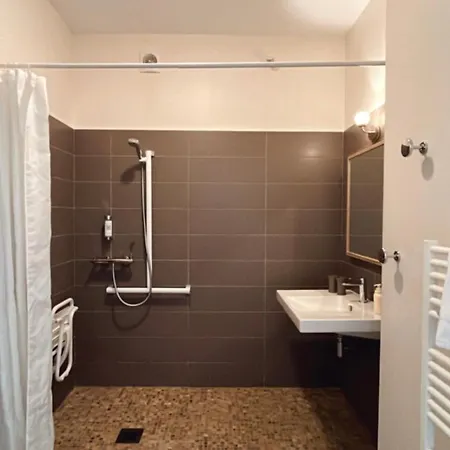 Chateau Lavalade * 카스넬사라생